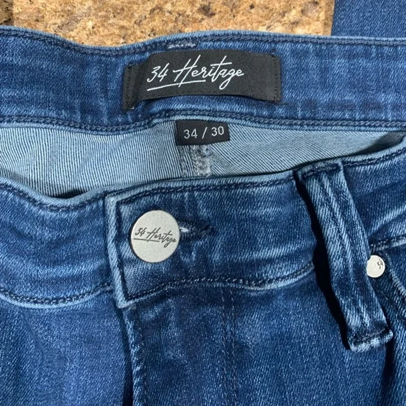 EUC 34 Heritage Mid Rise Straight Jeans Courage 34 30 - Picture 3 of 7